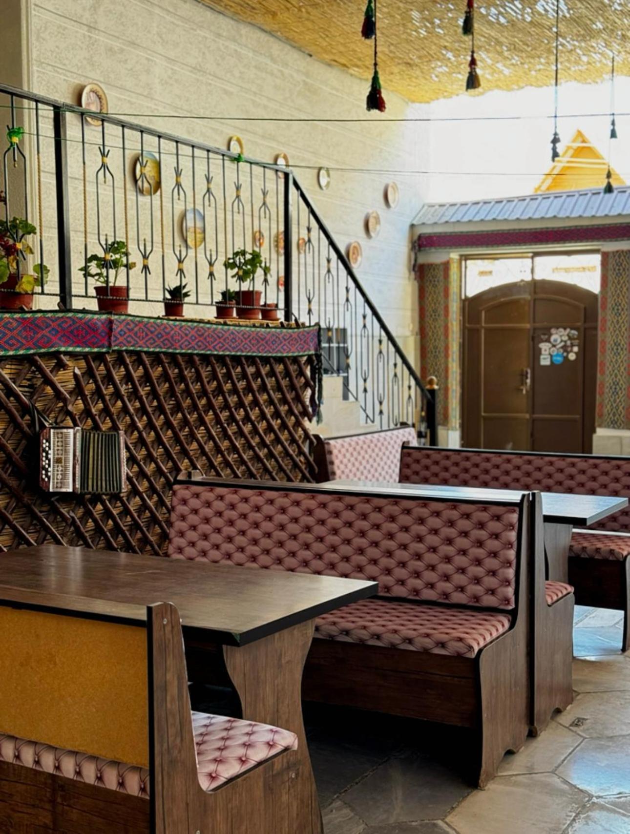 Hotel Besqala Nukus Exterior foto